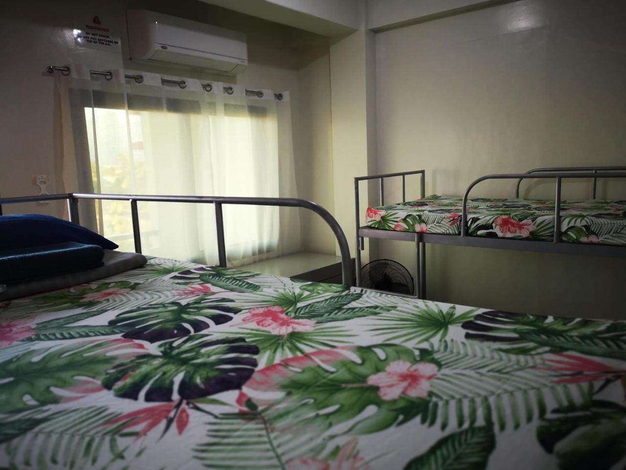 JDL Residences Hostel Legazpi Exterior foto