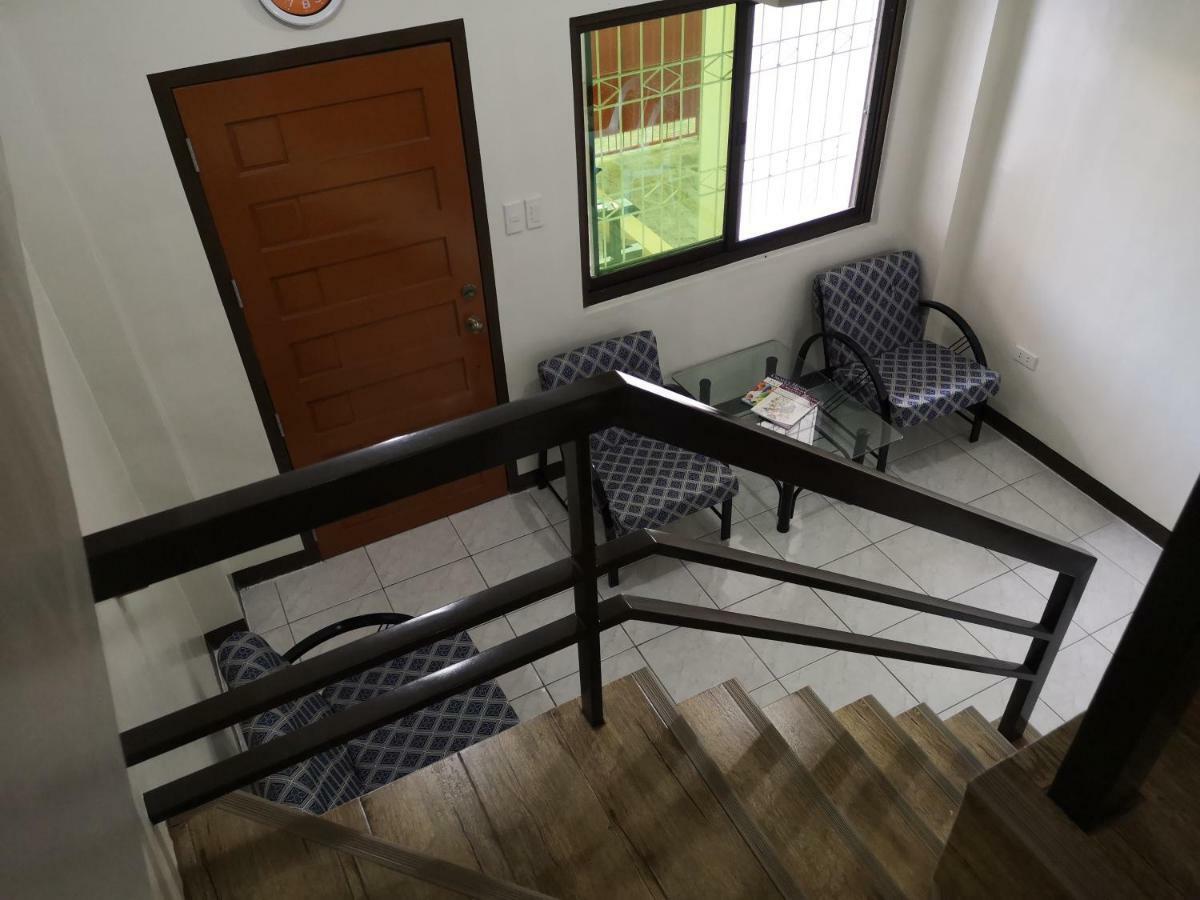 JDL Residences Hostel Legazpi Exterior foto