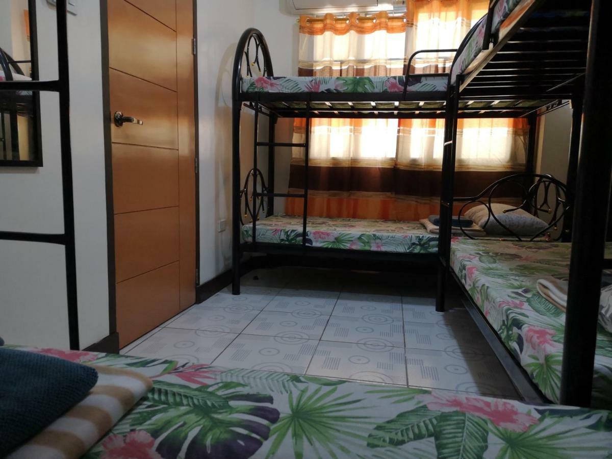 JDL Residences Hostel Legazpi Exterior foto